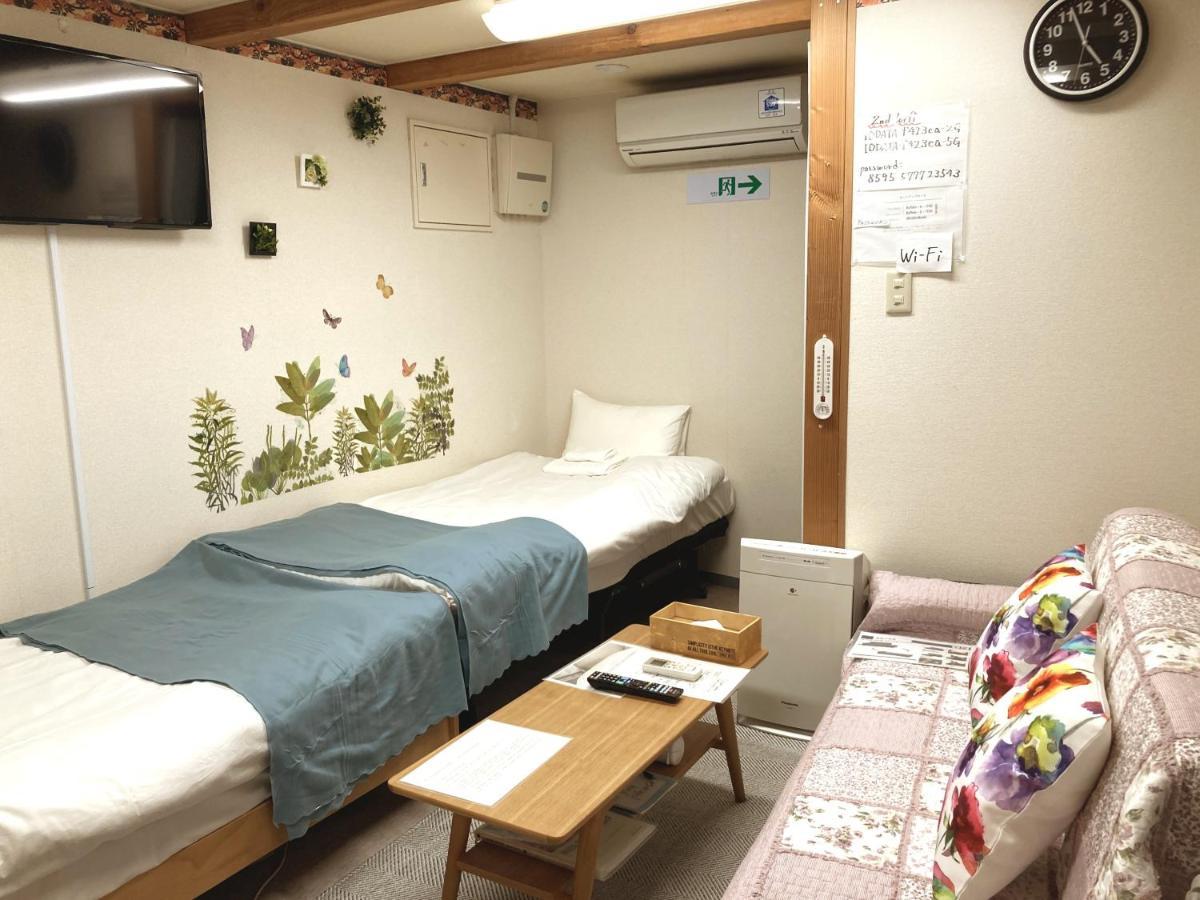 The Familiar Inn ー 旅館ホテル業 Osaka Esterno foto